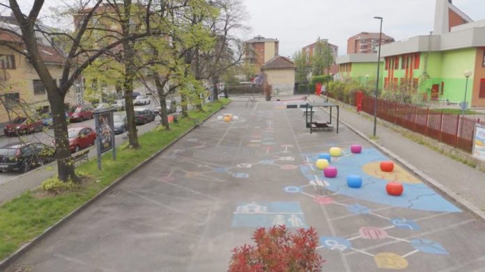 Inaugurazione arredi nel nuovo spazio pedonale adiacente alla Scuola Walt Disney di Torino